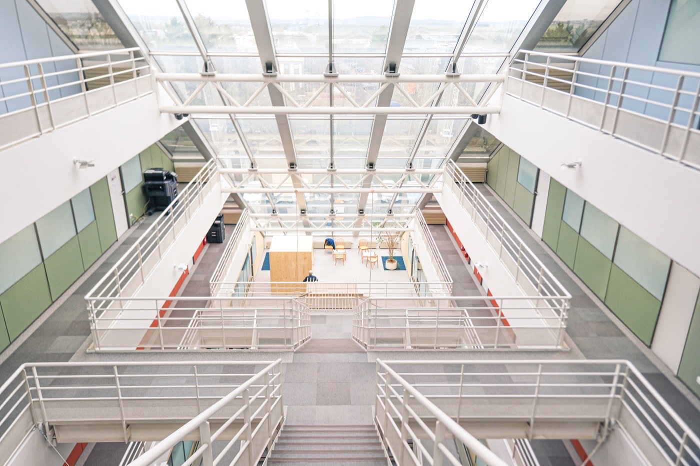 Travaux d'aménagement intérieur des locaux de la DSDEN95 à Cergy